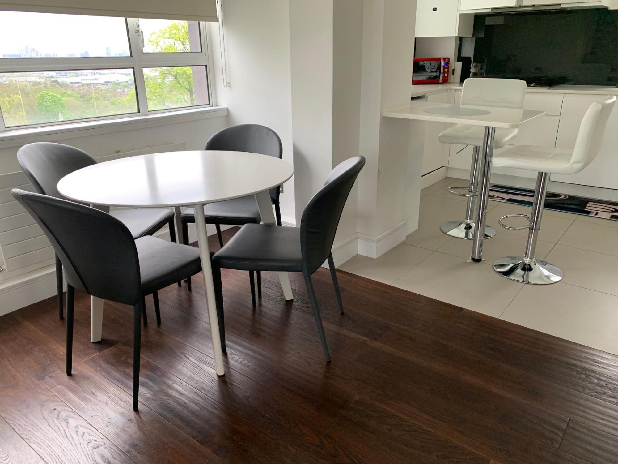 Relax, Play And Work In London Apartment Exterior photo